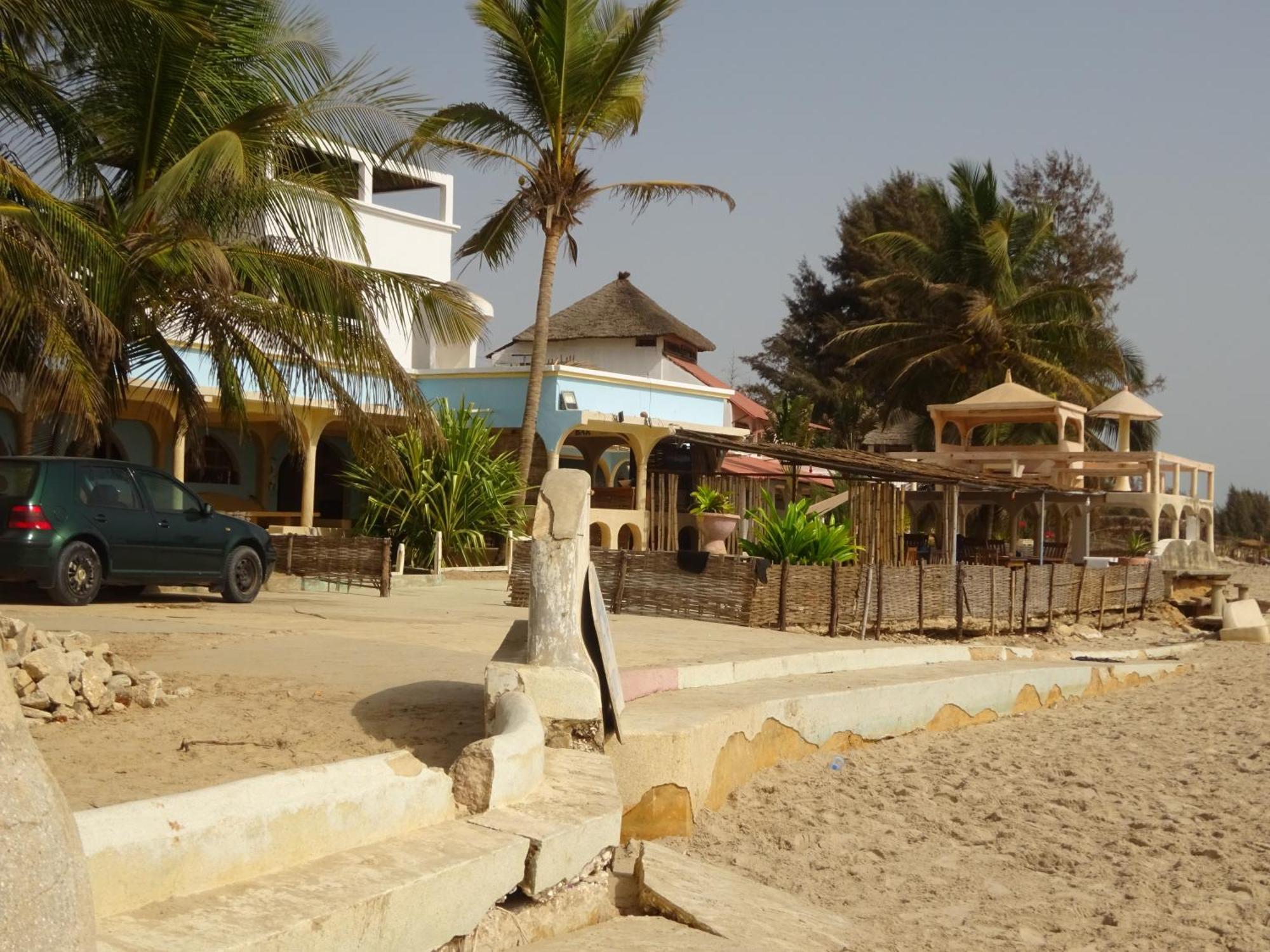 Hotel Du Bar De La Mer Cap Skirring Kabrousse エクステリア 写真