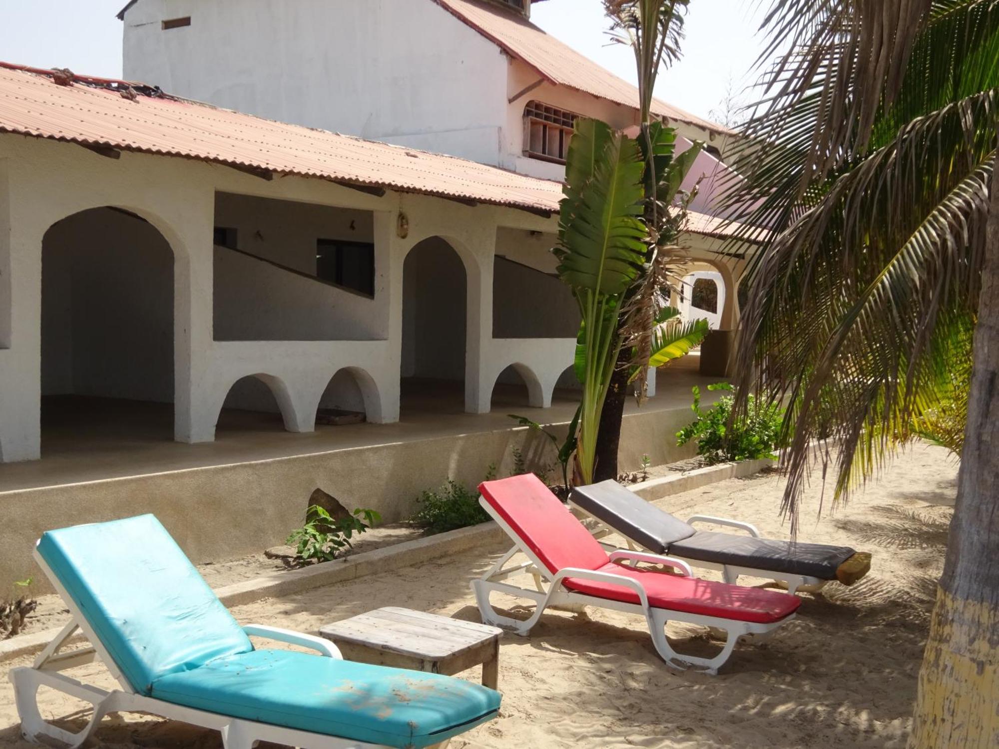 Hotel Du Bar De La Mer Cap Skirring Kabrousse エクステリア 写真