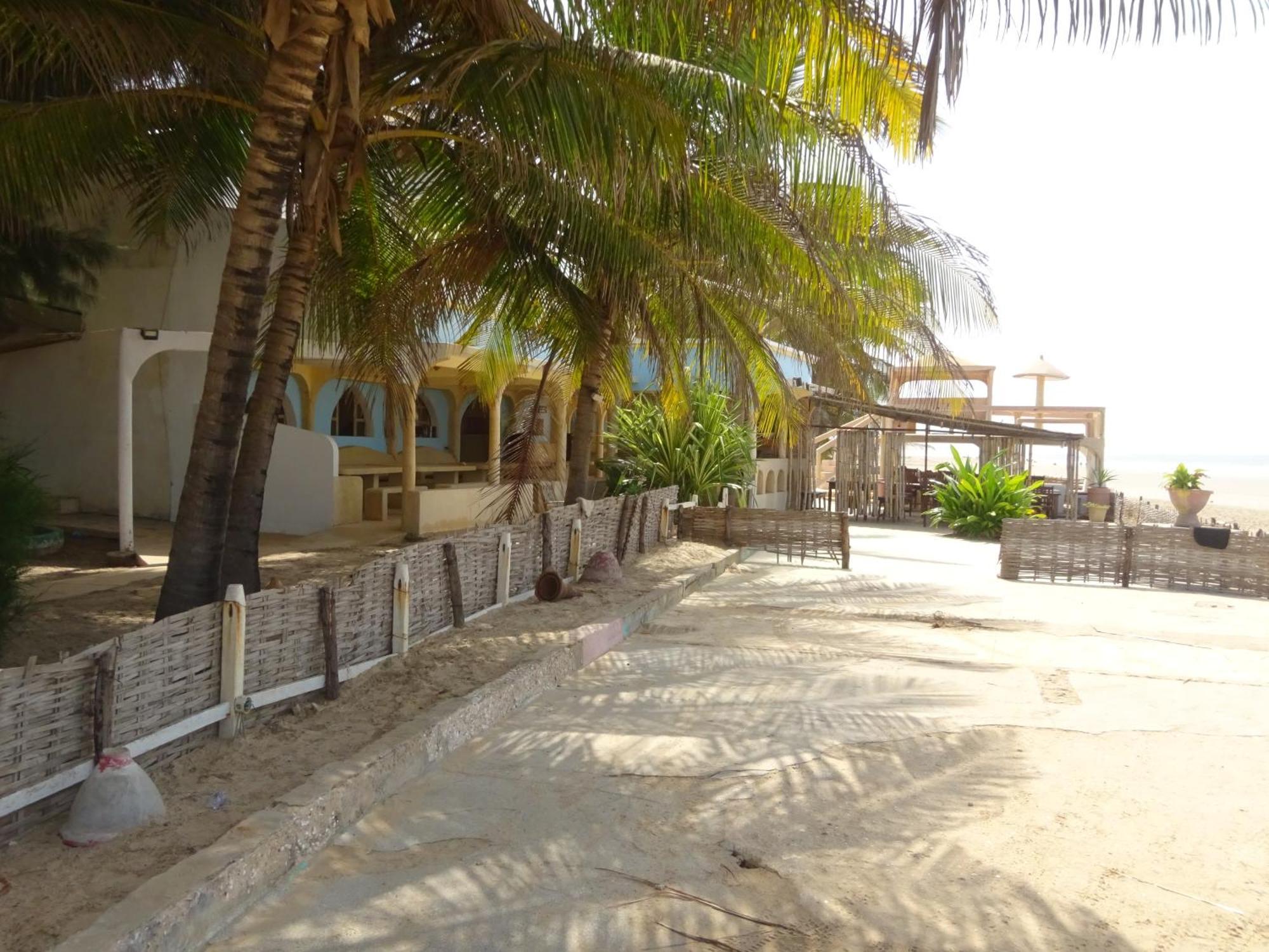 Hotel Du Bar De La Mer Cap Skirring Kabrousse エクステリア 写真