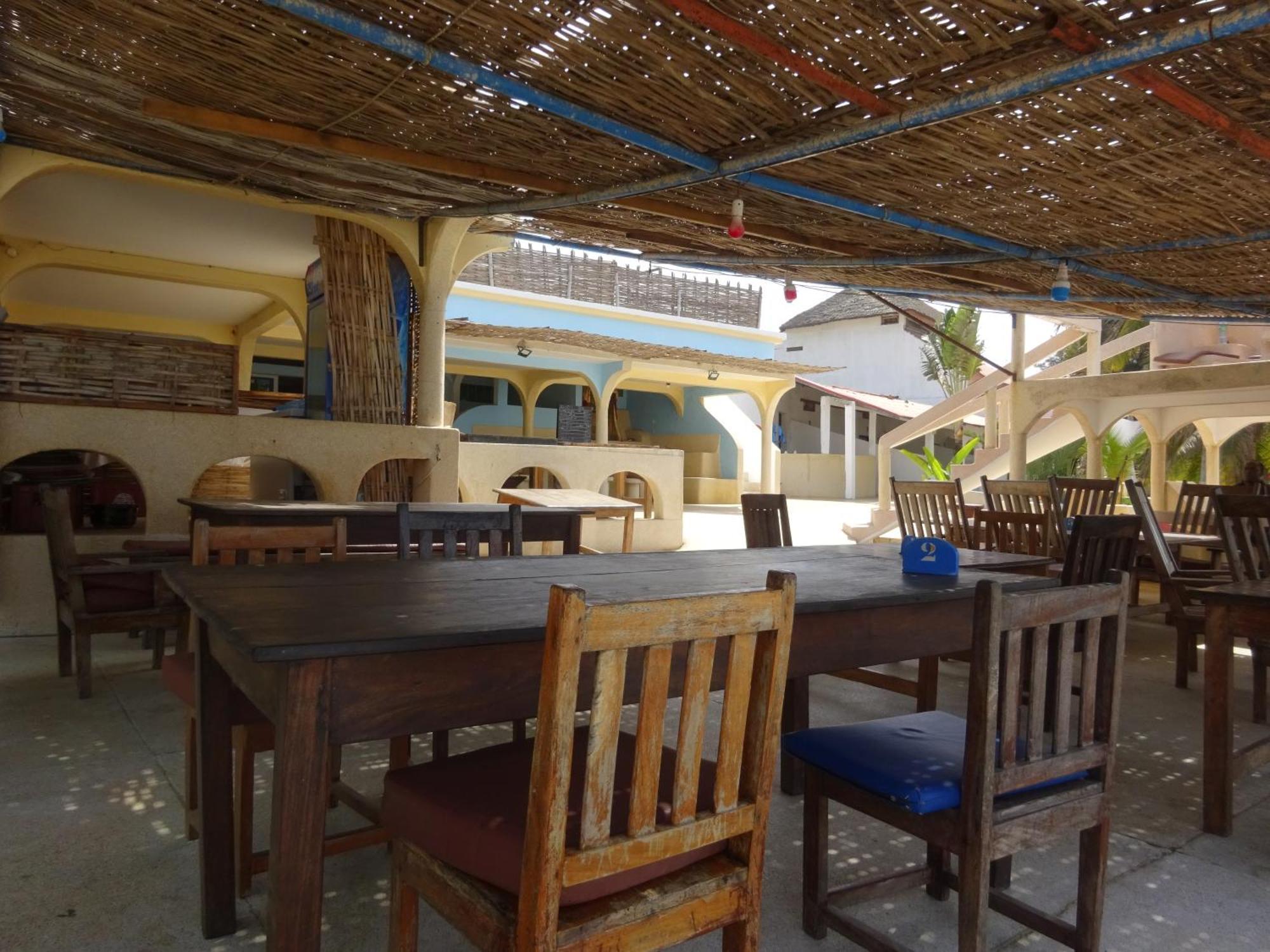 Hotel Du Bar De La Mer Cap Skirring Kabrousse エクステリア 写真