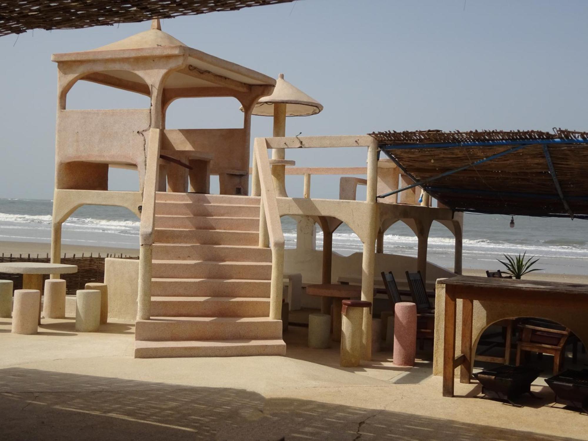 Hotel Du Bar De La Mer Cap Skirring Kabrousse エクステリア 写真